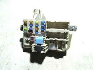 MAZDA 6 Hatchback GG Bloc de Fusible 2.00 Diesel 89kw 2007 14899290 - Foto 1 di 3