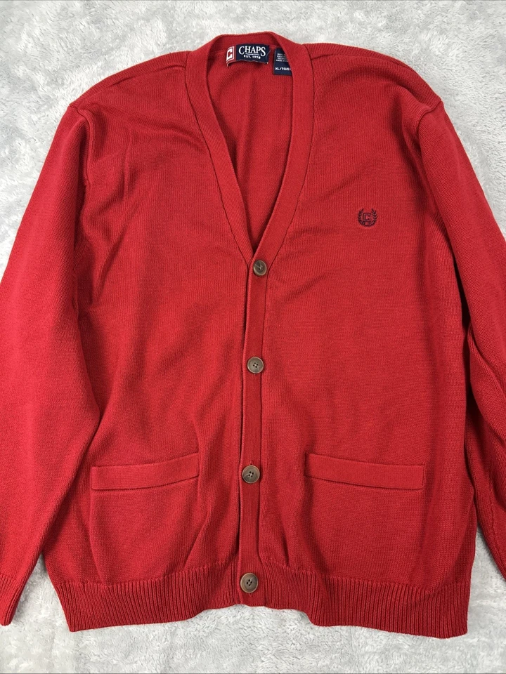 Cárdigan suéter Chaps XL para hombre cuello en V botón rojo precio de venta sugerido por el fabricante $80 bolsillos para abuelo Foto 1 de 4