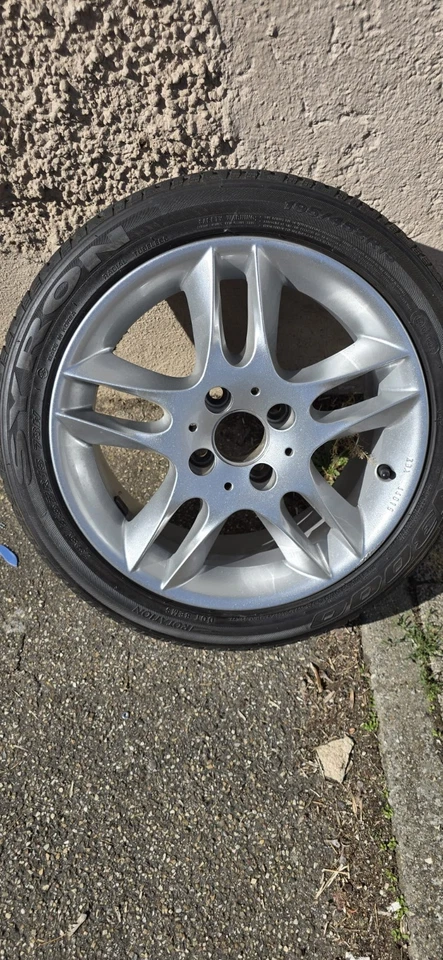 Verkaufe Vier Loch komplett Alu Räder - Bild 1 von 4