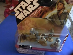 Star Wars Streets Mos Eisley Unleashed Battle Pack Trouble on Tatooine 2006 NEW - Picture 1 of 9