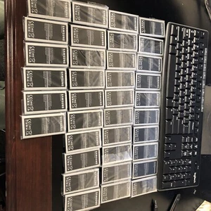 samsung galaxy s5 battery EB-BG900BBZ Lot Of 36 - Picture 1 of 6