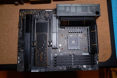 ASUS ProArt X570-Creator WiFi AMD X570 AM4 Motherboard - Image 1 of 4