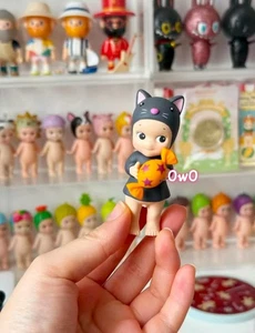Authentic Sonny Angel 2021 Halloween Series Cat Mini Figure Toy🎃 - Picture 1 of 1