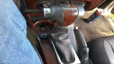 Shifter ENVOY XL  2005 Transmission Shift 28984837 - Image 1 of 4
