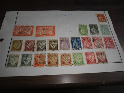 mozambique página de sellos antiguos Foto 1 de 2