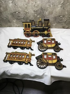 Vintage Homco Wall Decor Locomotive 7363 Streetcar 7362 Stagecoach 7361 5 Pieces - Picture 1 of 9