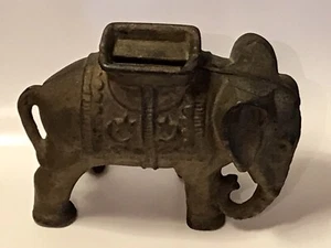 Vtg Gold Painted Cast Iron Circus Elephant Still Bank 3" Tall 4.75" Long Unk Age - Bild 1 von 12