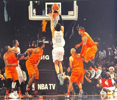 Foto firmada por Pau Gasol 16x20 Los Angeles Lakers NBA PSA AP47122 Foto 1 de 2