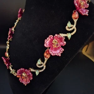 BETSEY JOHNSON Rhinestone Floral Mismatch Necklace GoldTone Pink Flower HTF RARE - Picture 1 of 11