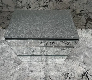 Mirrored Vanity/Jewelry Box with Drawers. Tahari Home NEW - Picture 1 of 10