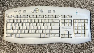 VTG Logitech Keyboard Cordless Y-RH35 No receiver Untested White Board - Picture 1 of 12