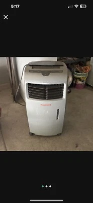 Enfriador evaporativo portátil para exteriores Honeywell 525 CFM 3 velocidades (enfriador de pantano) Foto 1 de 3