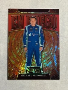 Panini Select Racing En Fuego 2025 rojo Michael McDowell/99 #26 NASCAR - Imagen 1 de 2