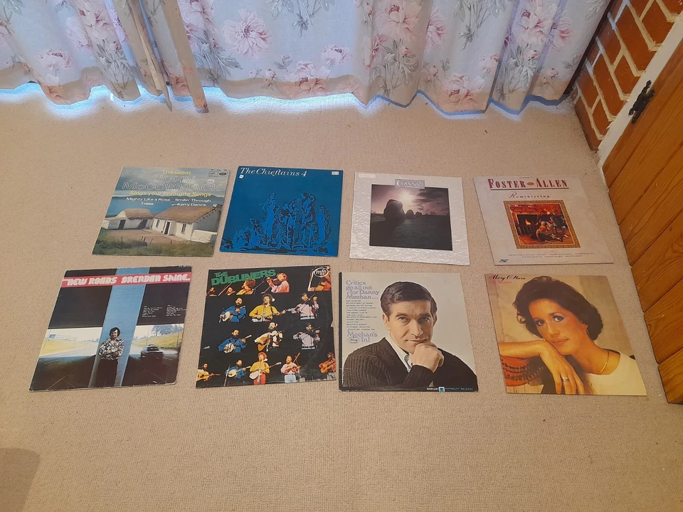 Collection of 8 Irish vinyl LPs Records Ireland The Dubliners Clannad Chieftains - Image 1 of 1