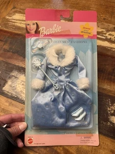Vintage Mattel Barbie Fantasy Kostüm Mode blau Winterkleid Schneeflocke Fellkragen - Bild 1 von 2