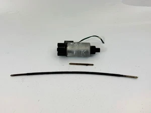 12-15 RANGE ROVER EVOQUE FRONT RIGHT SIDE SEAT ADJUST RECLINE POSITION MOTOR OEM - Picture 1 of 2