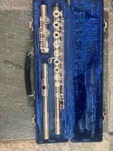 Gemeinhardt Open hole flute with hard case. Made in USA - Picture 1 of 7