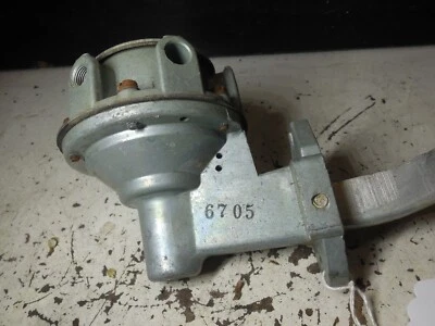 Oldsmobile 330 Eng NORS 1964 bomba de combustible #6705 Foto 1 de 4