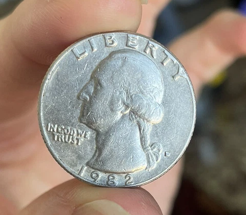 1982 D Washington Quarter Error Off Center And Filled Mint Mark Cover