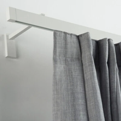 BINARIO PER TENDE ARRICCIATE, IN ALLUMINIO - A PARETE CON STAFFE DA 9 CM - Immagine 1 di 4