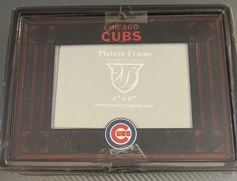 New Chicago Cubs Art  Stained Glass Picture Frame Horizontal MLB Baseball 4”x6” Cover