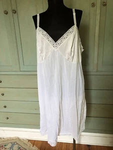Vintage Vanity Fair Slip Dress White Dupont Nylon Lace 44 / 22" Made in USA - Picture 1 of 8