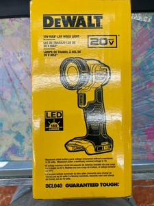 Linterna LED DEWALT DCL040 20V MAX - Imagen 1 de 1