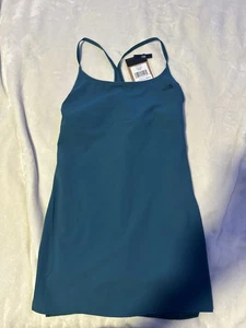 Neu mit Etikett The North Face Damenkleid blau koralle Größe Medium Arque sportlich 110 $ - Bild 1 von 6