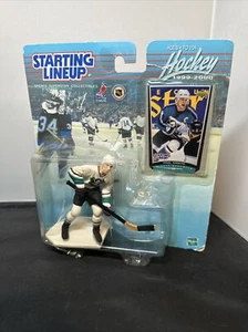 NIB Paul Kariya Starting Lineup Anaheim Mighty Ducks Figure NHL 1999-2000 Hockey - Picture 1 of 4