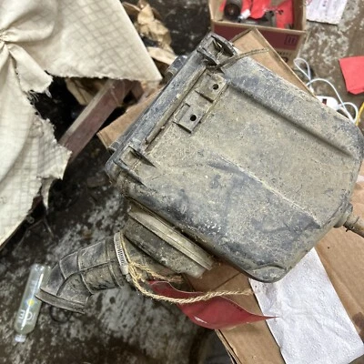 2005 Suzuki Vinson 500 LT-A 500F Air Box - Изображение 1 из 2