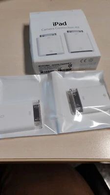 APPLE KIT CONNESSIONE DELLA FOTOCAMERA MC531ZM/A - Immagine 1 di 2