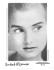 Irish Alt Rock Singer SINEAD O'CONNOR B&W 8x10 Publicity PHOTO 1992 - Picture 1 of 1
