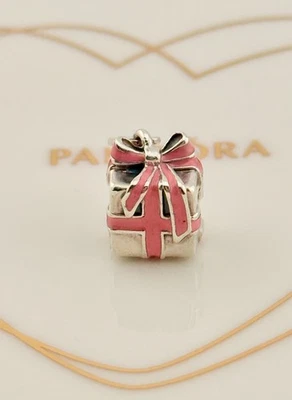 New 100% Genuine Authentic Pandora Wrapped with Love Present Charm ~791132EN24 - Image 1 of 4