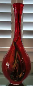 Vaso soffiato a mano rosso con vortici multicolore alto 14,7 - Foto 1 di 24