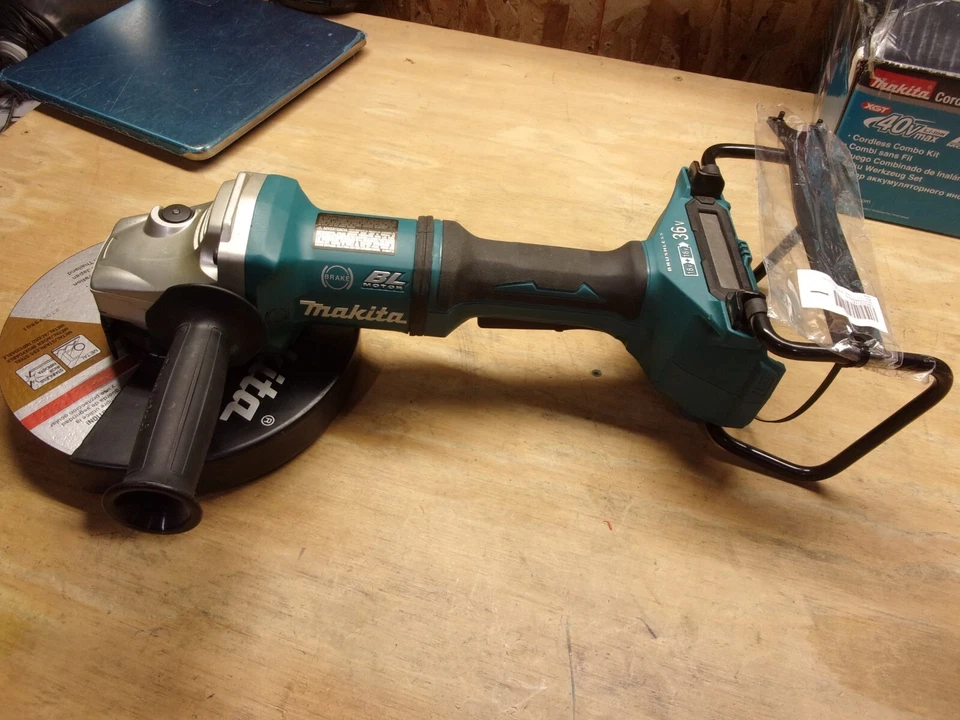 MAKITA 18V(X2=36V) 7" CUTOFF/ANGLE GRINDER  (TOOL ONLY) # XAG13 - Image 1 of 4