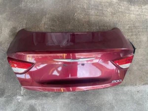 2015 16 17 CHRYSLER 200 Trunk/decklid/hatch/tailgate Burgundy No Camera - Picture 1 of 7