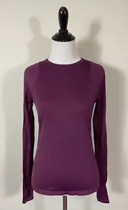Athleta Top XS Burgundy Crew Neck Thumbholes Fitted - Picture 1 of 4