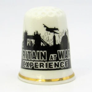 COLLECTABLE FINE CHINA THIMBLE 'BRITAIN AT WAR EXPERIENCE' BY GOODLIFFE NEALE - Foto 1 di 4