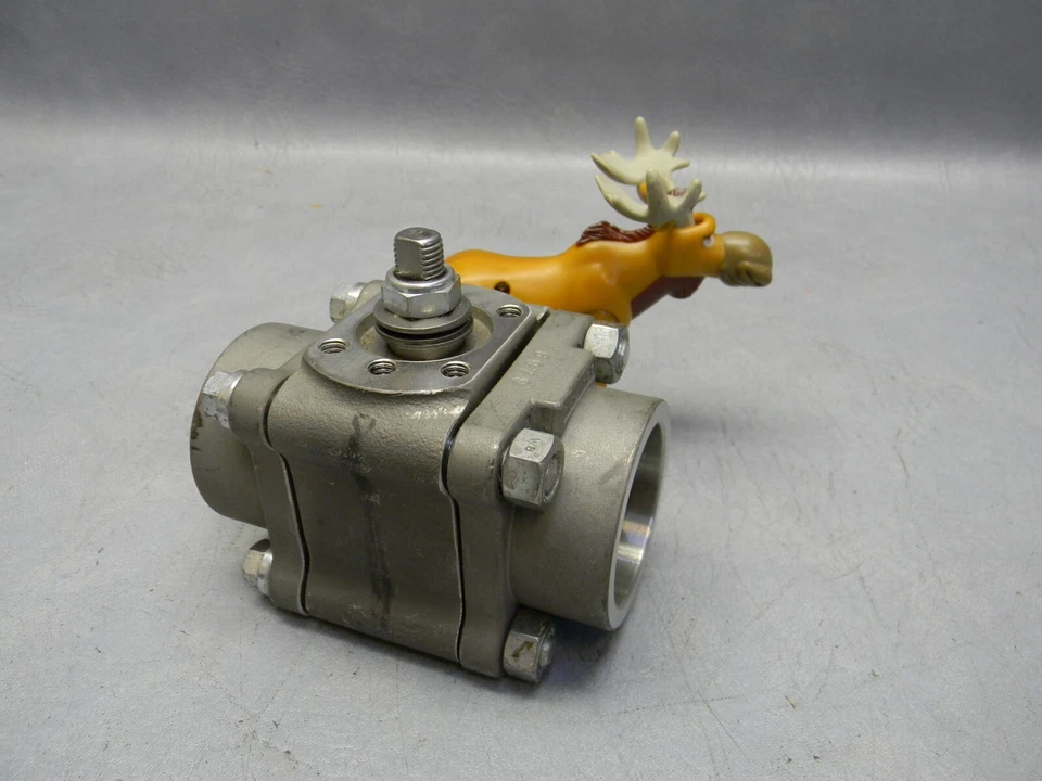 FLOWSERVE WORCESTER CONTROLS 11/4 4466TSW R2 Ball Valve 1-1/4" Seat TFE CWP 1000 - Image 1 of 4