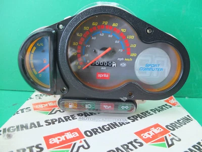 PER APRILIA SR 50 WWW 97 01 CRUSCOTTO STRUMENTAZIONE DASHBOARD 8112793  - Immagine 1 di 4