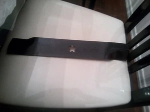  HOJAS 16 1/4" - Husqvarna, Jonsered #53911345, para montar cortadoras de césped y tractor - Imagen 1 de 3