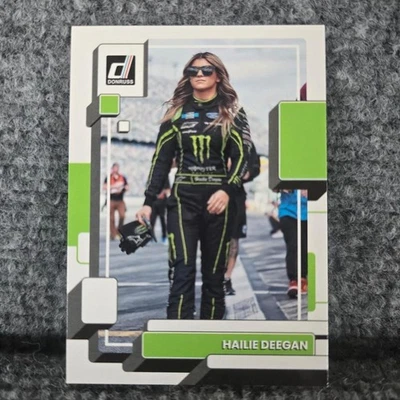 Tarjeta Hailie Deegan 2023 Donruss Racing NASCAR no. 82 Rookie Foto 1 de 2