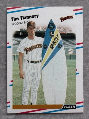 1988 Fleer TIM FLANNERY Padres "Holding Surfboard" Funny Real Baseball Card #582 - Image 1 of 2