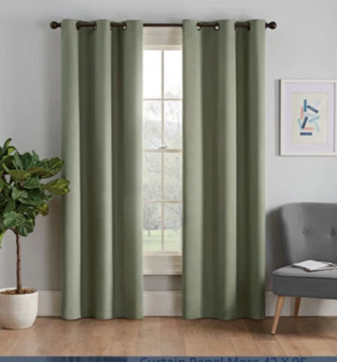 Cortina de ventana única superior con ojal apagón sólido Eclipse 42 pulgadas x 95 pulgadas verde musgo Foto 1 de 4