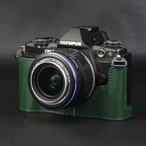 Genuine Real Leather Half Camera Case Bag for Olympus OM-D E-M5 II Dark Green - Picture 1 of 8