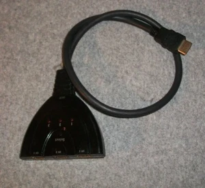 HDMI Switch Splitter 1080P HD 3 Way HDTV Auto 3 Port IN 1 OUT Approx 0.5M Cable - Foto 1 di 5