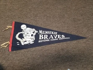 Beautiful Milwaukee Braves Baseball National League Champions 28" Pennant 1957 - Picture 1 of 10