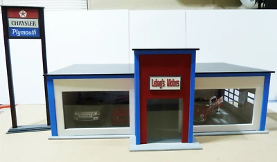 1/18 SCALE DIORAMA SHOWROOM w/TALL FRONT ENTRY DOOR OPENING DOORS FINISHED - Image 1 of 4