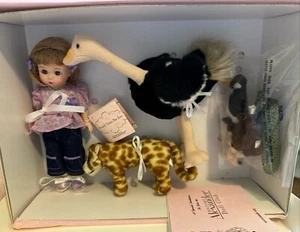 Madame Alexander Wendy Visits The Zoo Doll Set No. 39845 NEW With Stand - Picture 1 of 8
