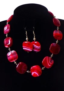 Red banded agate necklace & earrings set - Picture 1 of 2